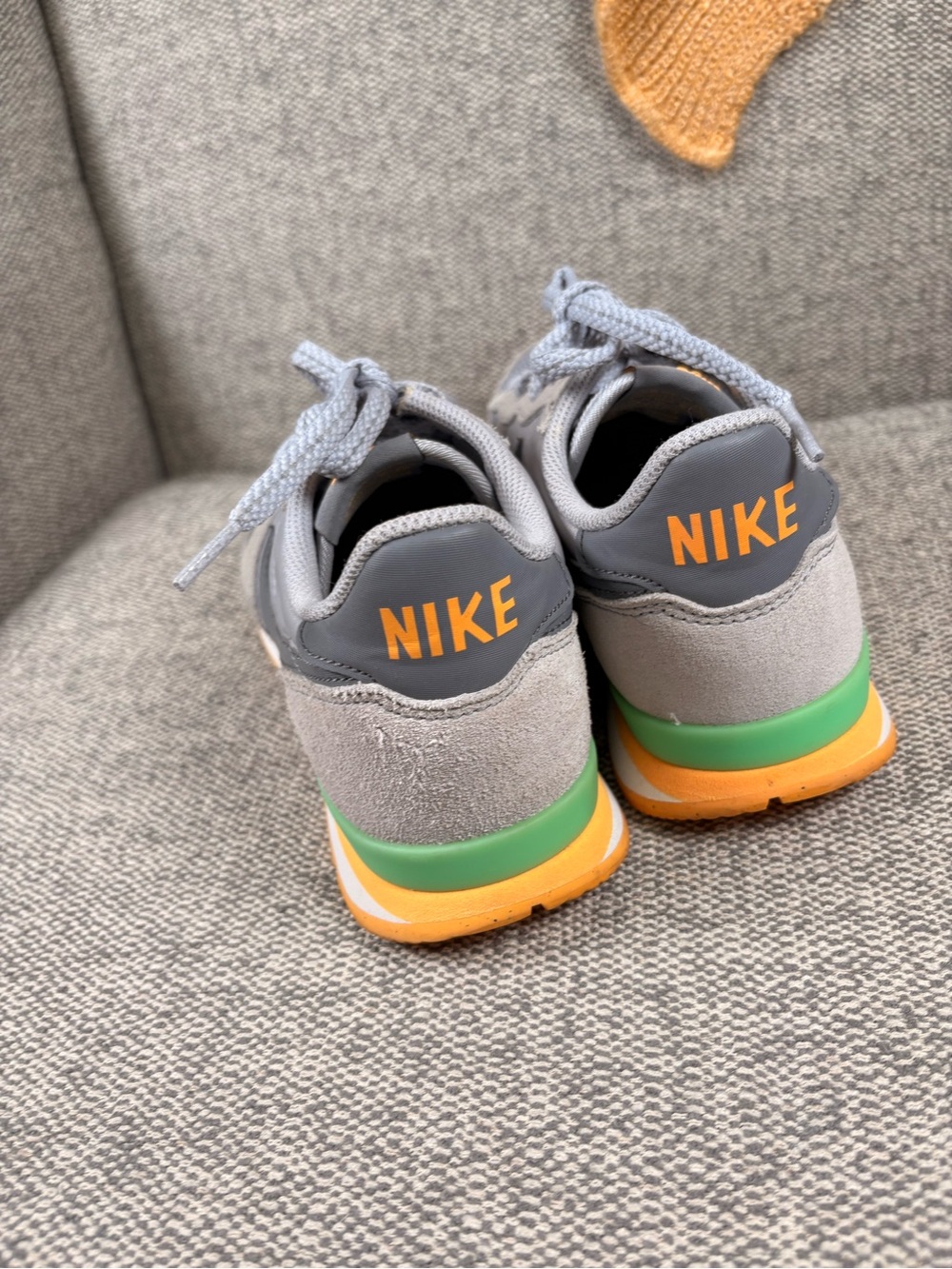 Nike Womens Internationalist – Grey – Green – Mango - Picture 5 of 9
